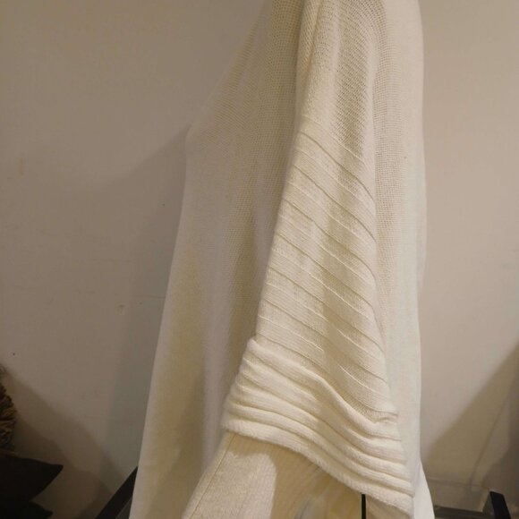 Woman's  sweater - Picture 7 of 11